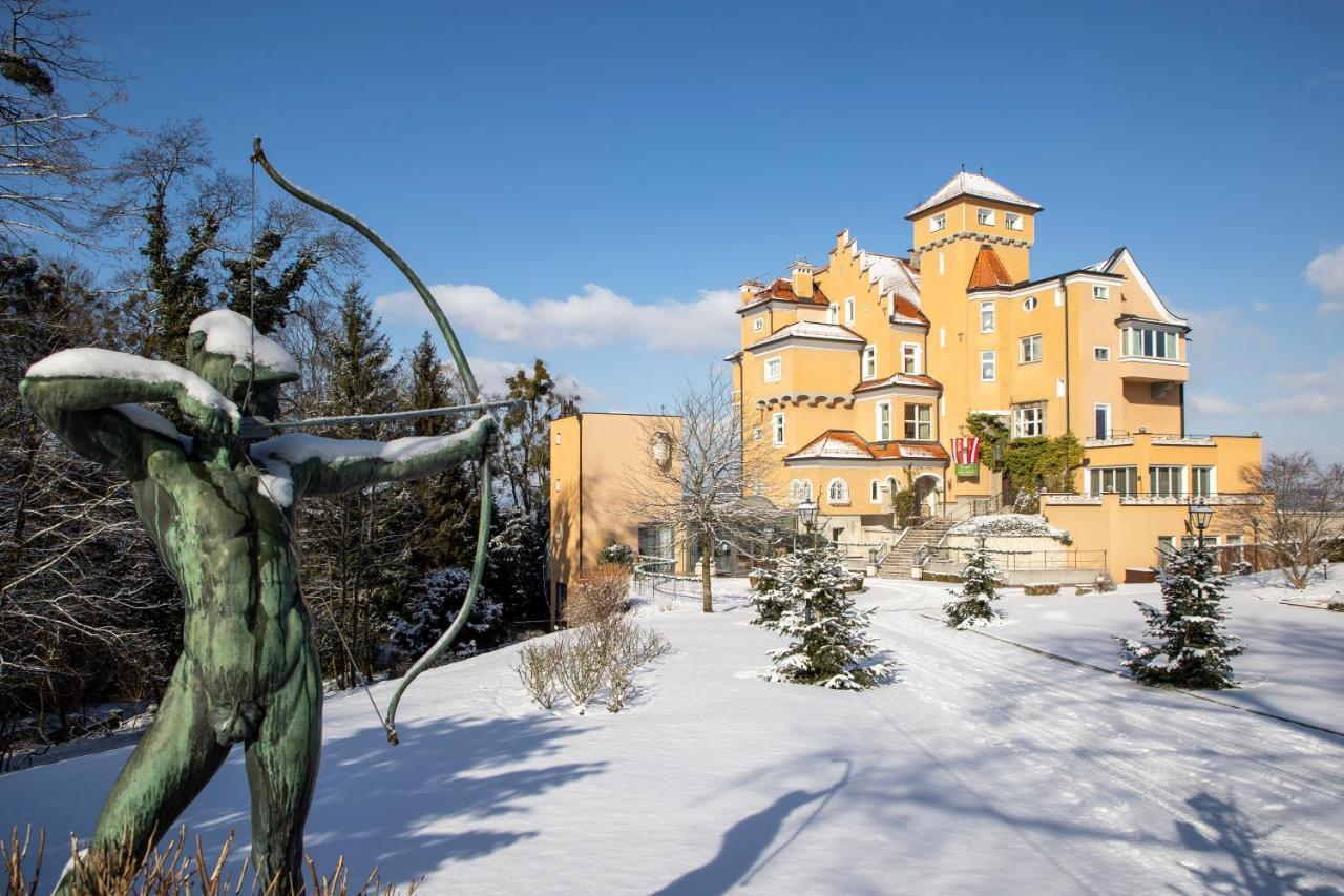 Schloss Moenchstein Hotel