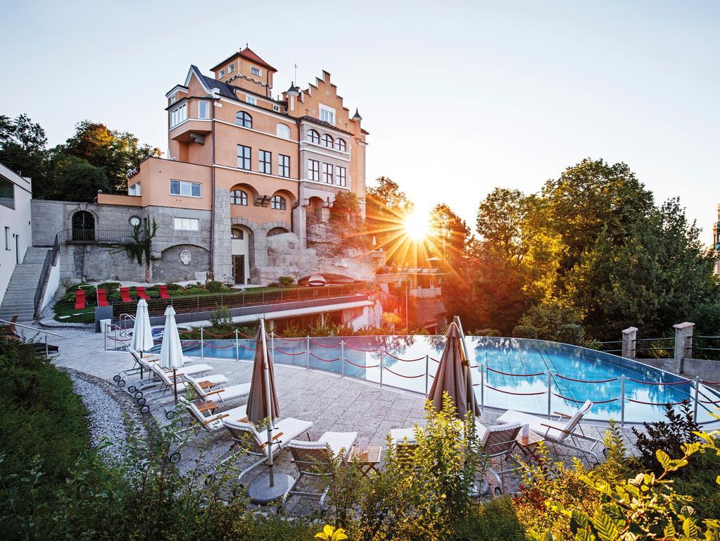 Hotel Schloss Moenchstein