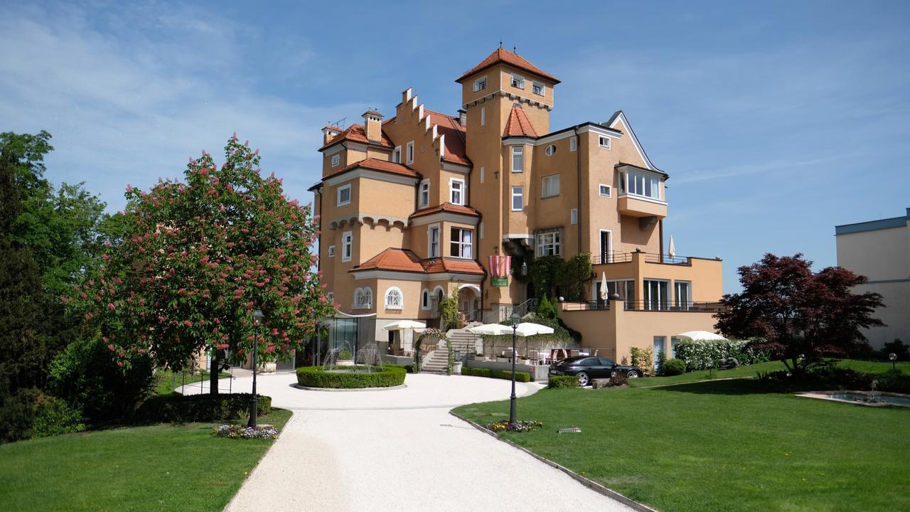 Schloss Moenchstein Hotel